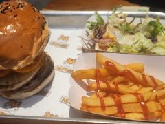 -HUZI虎滋精酿餐吧(京西大悦城店)