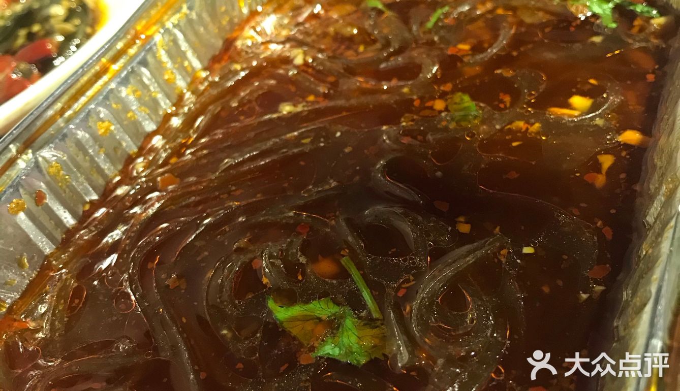 周五晚上买的团购券，梅肉和锡纸水晶粉印象很深刻