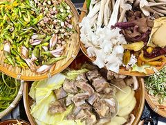 -阿山卓·野生菌火锅·纳西火塘烤肉