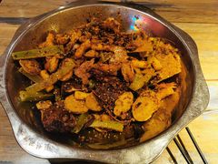 -嘎嘎鸭下巴·爆辣干锅(明教寺店)