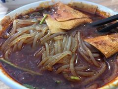 麻辣米线-老字号杨坡红油米线腊汁肉夹馍(东四道巷店)