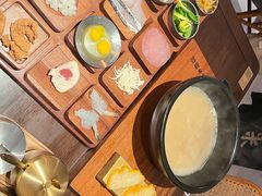 -银米·云南传统过桥米线(双廊黑金冠店)