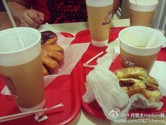 -Winchell's Donuts House