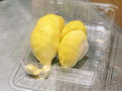 -雨露空间(嘉善万联城店)