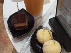 -金色印象·4K影院式足体养生(杨家坪西郊店)