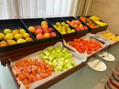 -元一希尔顿酒店·鲜切牛肉火锅禅自助餐厅