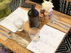 -FLOVIE FLORIST CAFE