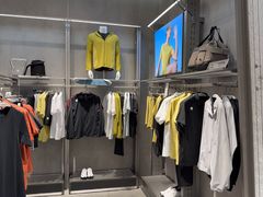 -迪桑特DESCENTE(青岛山东路万象城店)