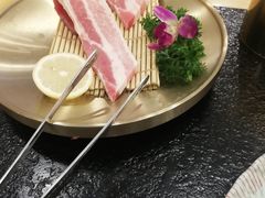 -臻牛烤肉