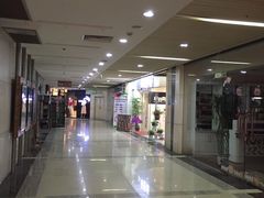 -第5大道精品休闲购物广场