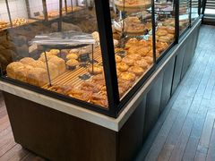 面包甜点陈列柜-81bakery(关山路店)