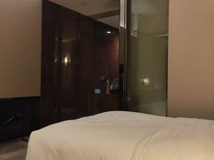 -广州天河希尔顿酒店