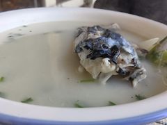 -美顺香食府鱼头老店(雪野湖店)