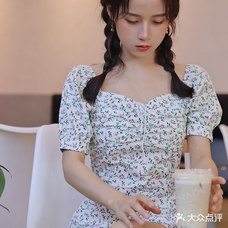 佳能200d2代➕小痰盂｜新手人像写真摄影