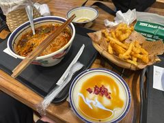 -云阿蛮云南生烫牛肉米线(奉贤路店)