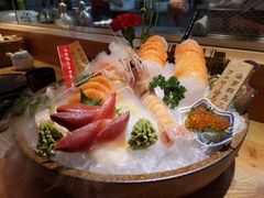 秒懂三文鱼-文三酒肆自助放题(新街口友谊广场店)