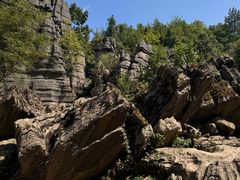 -梭布垭石林景区