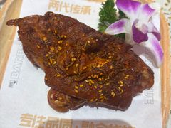 -小董哥烤串·爆汁大油边(故宫店)