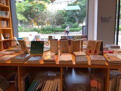 靠窗位-光舍(香榭里花园店)