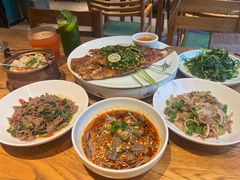 -一坐一忘云南菜(嘉里中心店)
