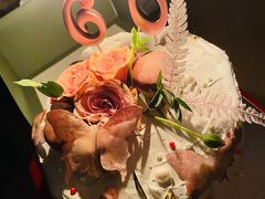花与蝶黑芝麻特调奶油蛋糕-小苍兰风铃草蛋糕甜品(沈阳店)