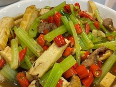 -独一佳老胡湘菜馆(矿山路店)