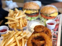 -The Habit Burger Grill 哈比特汉堡(复兴soho店)
