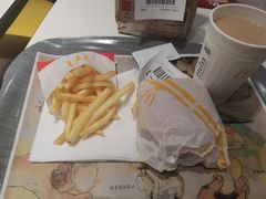 -麦当劳(中二横路店)