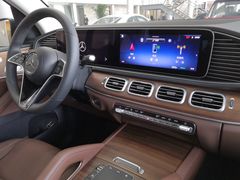 -天津波士信达奔驰4S店(卫津南路店)