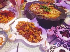 -巴特餐饮6加1音乐餐吧·新疆菜