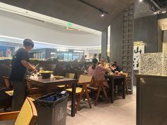 -张翻越·川渝冒菜·武汉黑鸭煲(城北万象城店)