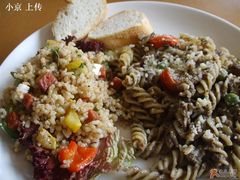 B套餐-米饭色拉和金枪鱼意面-榖屋house of flour(张江首店)