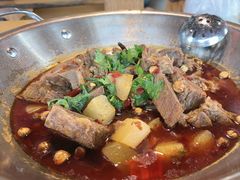 -大众跷脚牛肉馆·非遗传承单位(峨眉山店)