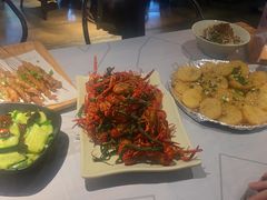 -巴厘龙虾·榜首油焖大虾(音乐学院·沿江酒馆店)