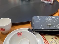 -肥肥虾庄·金牌油焖大虾(汉口城市广场店)