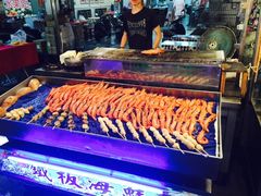 -六合夜市