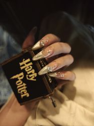 -丽心自助美甲美睫