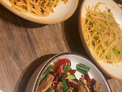 -云海肴·汽锅鸡·云南代表菜(浦江欢乐颂店)