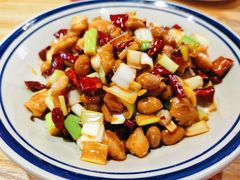 宫爆鸡丁-兔槽江湖菜·重庆璧山兔(水围店)