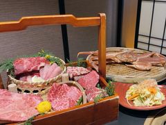 -山川小町·极番烧肉(新地假日广场店)
