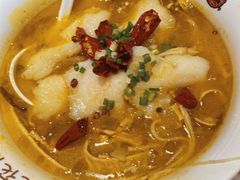 -渝是乎酸菜鱼(龙旗购物中心店)