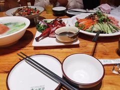 -老滇山寨•云南特色菜•地方菜•民族风情歌舞表演(金碧店)