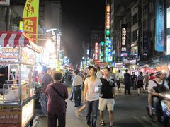 -六合夜市