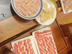 -沸炉重庆老火锅(军事博物馆店)