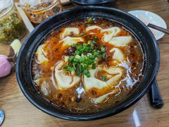 麻辣抄手（香菜自己家）-耙豌豆重庆小面