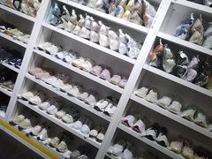 -翰皇直营洗衣洗鞋(望京鹿港店)