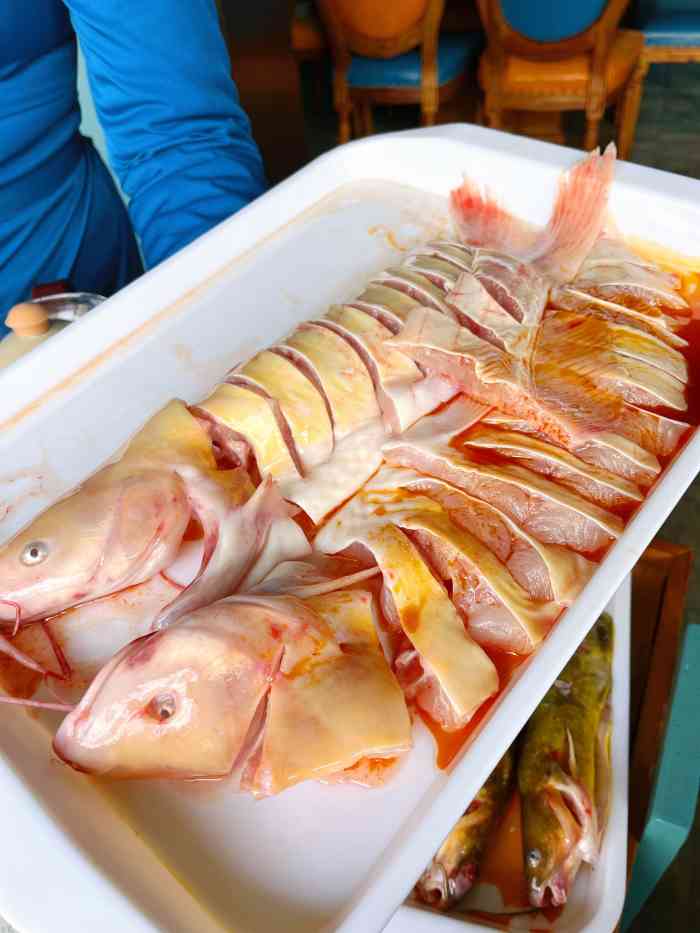 融泽渔悦鱼火锅(汉中旗舰店)-"融泽鱼悦的鱼肉质细嫩,香辣不腻.