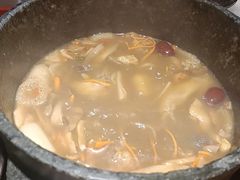 -芸山季·云南山珍菌火锅(人民广场来福士店)