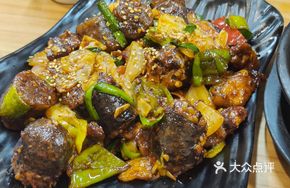 Spicy Stir-Fried Pork Belly with Blood Sausage
