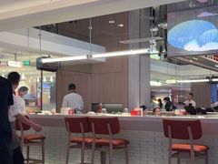 -海底捞火锅(杭州庆春路夜宵主题店)